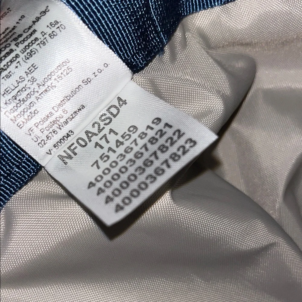 The North Face Roadsoda Waterproof Backpack - Picture 11 of 12